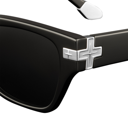 Deluxe x Black - Deluxe x Black-ClocksAndColours-3.png