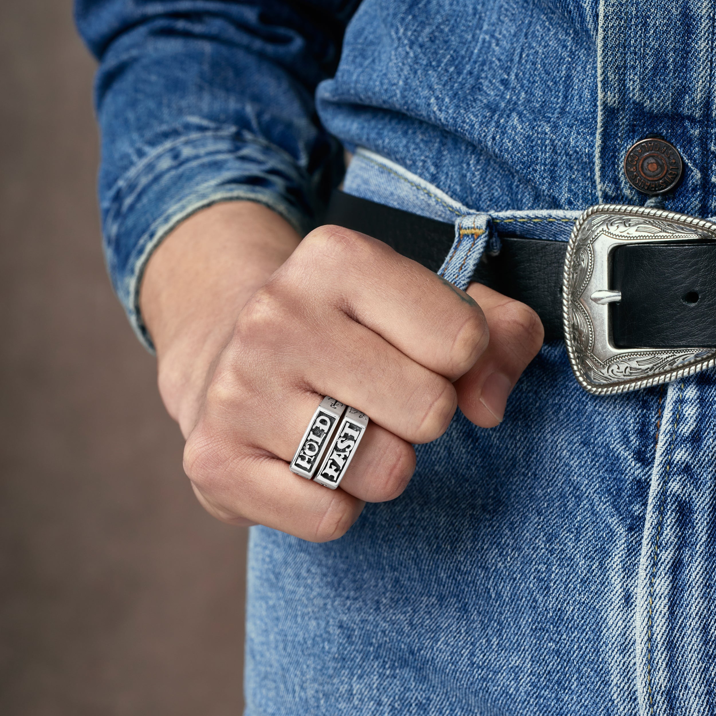 Hold Fast – Clocks and Colours EU